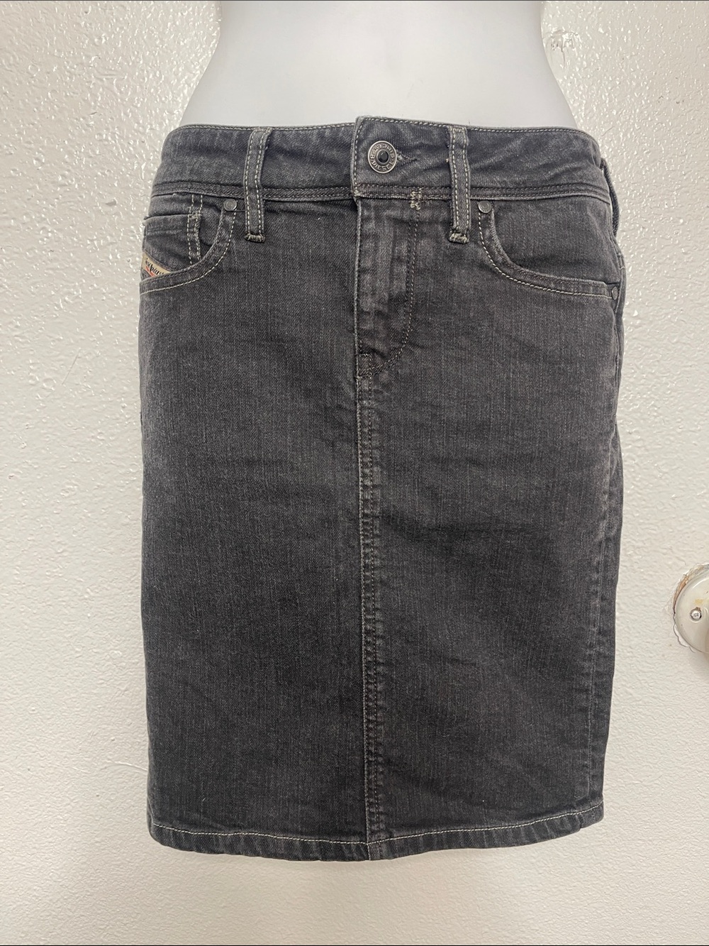 Diesel Black-Gray SLIM PENCIL Denim Jeans SKIRT SIZE 25 or XS